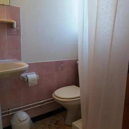 Hotel Acacias 2*